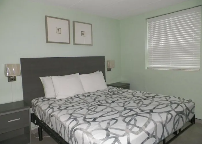 Royal Canadian Motel
